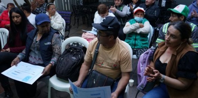 Reunión de recicladores y recicladoras en la Alcaldía Local de Suba 