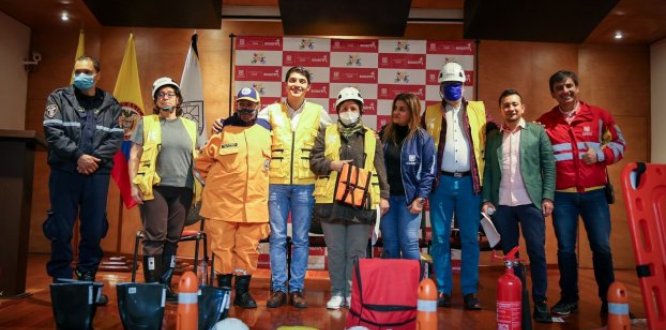 Entrega de kits de riesgos y emergencias a Juntas de Acción Comunal de Suba