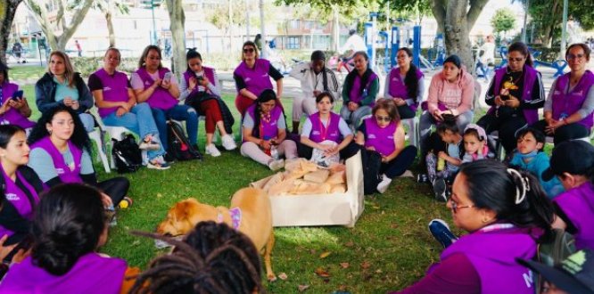 Mujeres de Tropa Morada reunidas