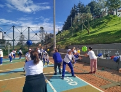 Jornada deportiva en parque de la localidad